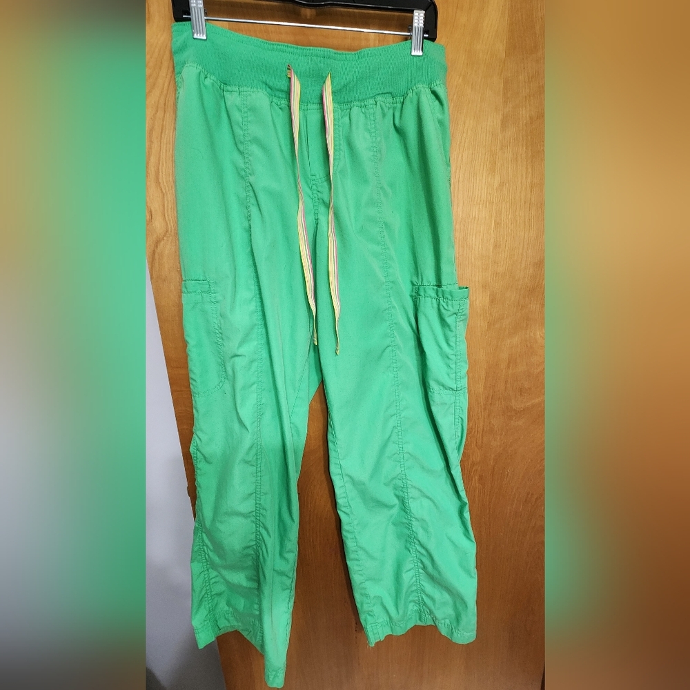 Peaches Uniforms Green Scrub bottoms Large